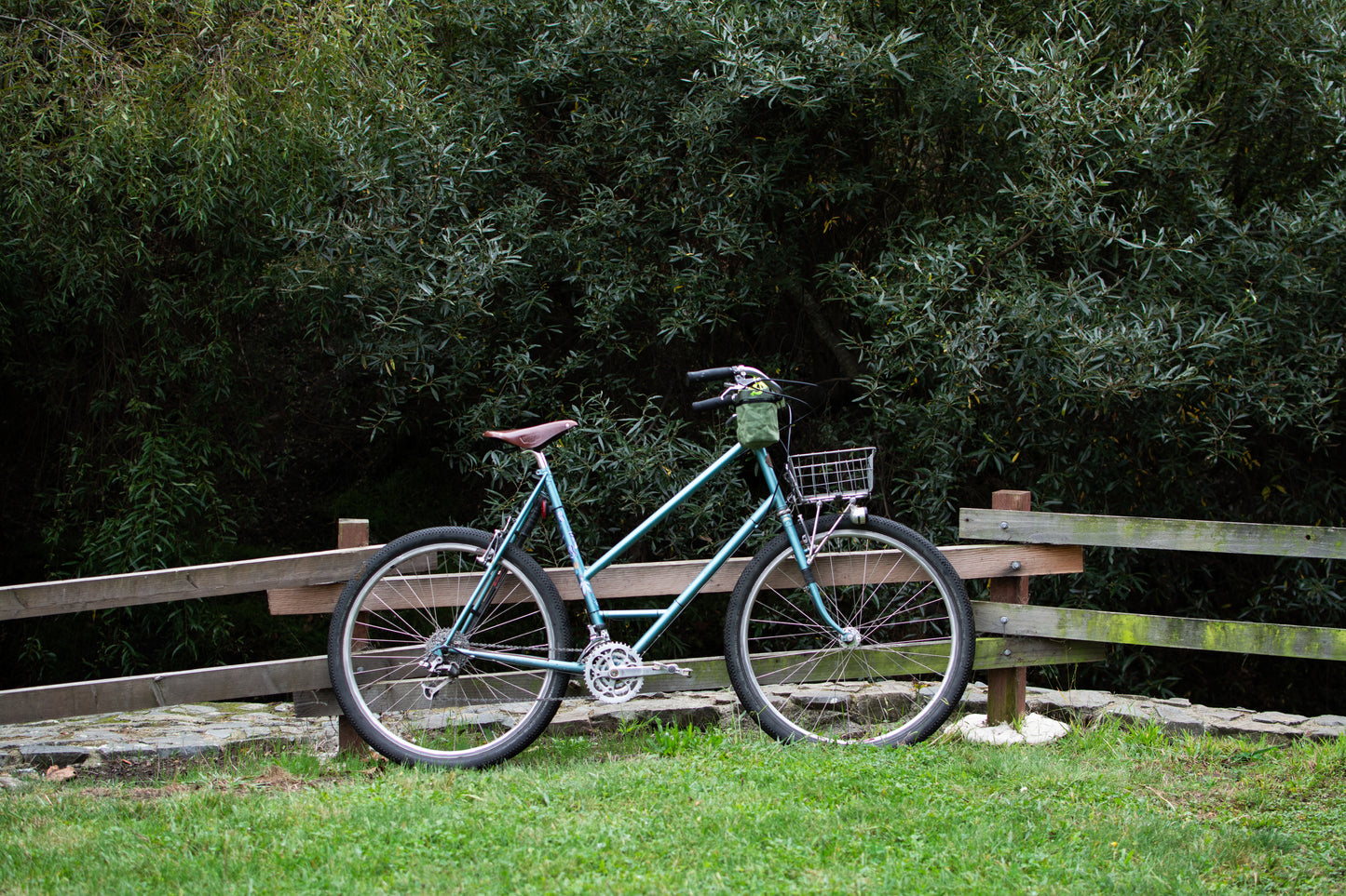 22by9 Green Stem Bag