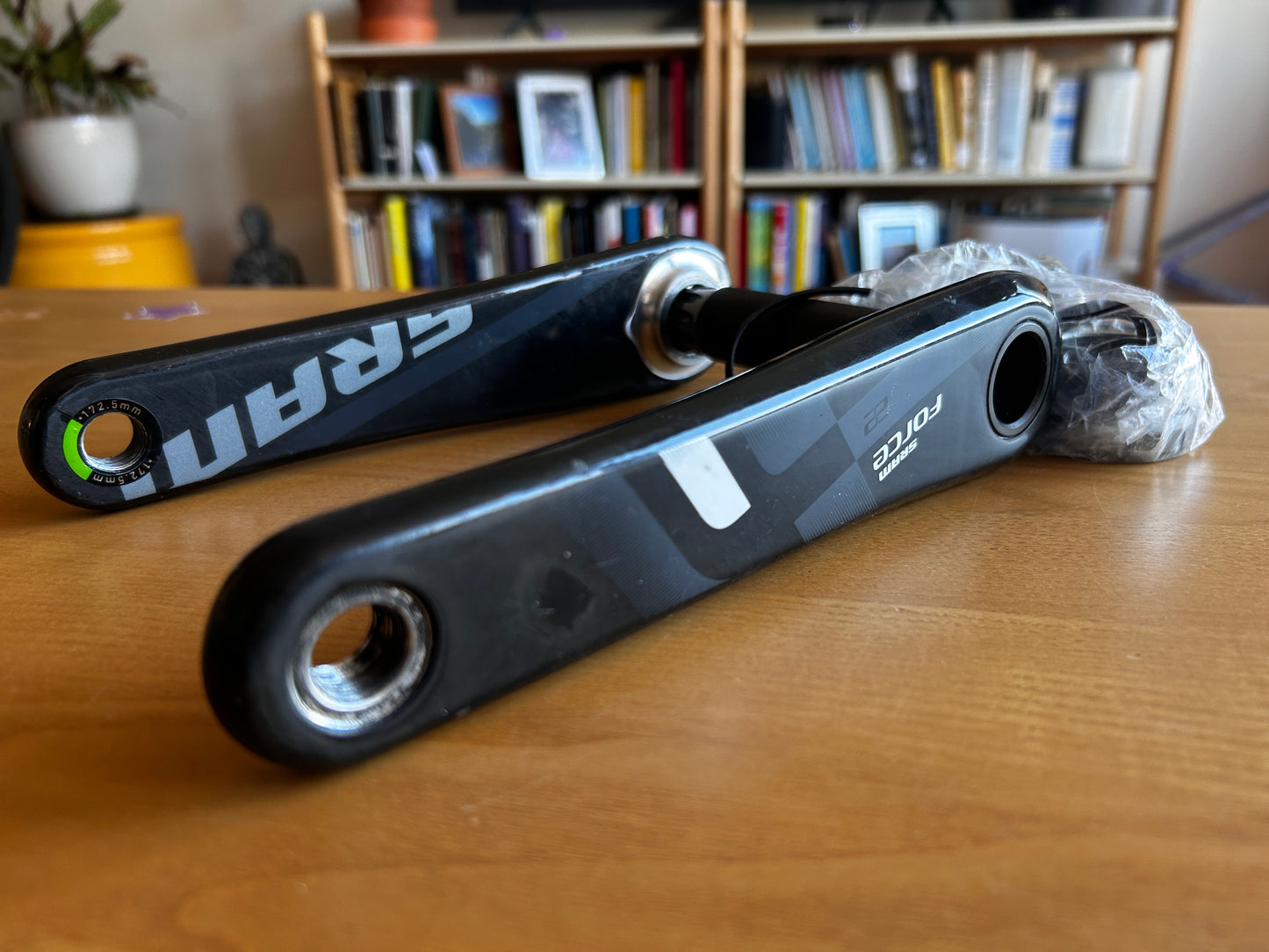 Sram Force 22 GXP 172.5mm Carbon Cranks + BB (used)