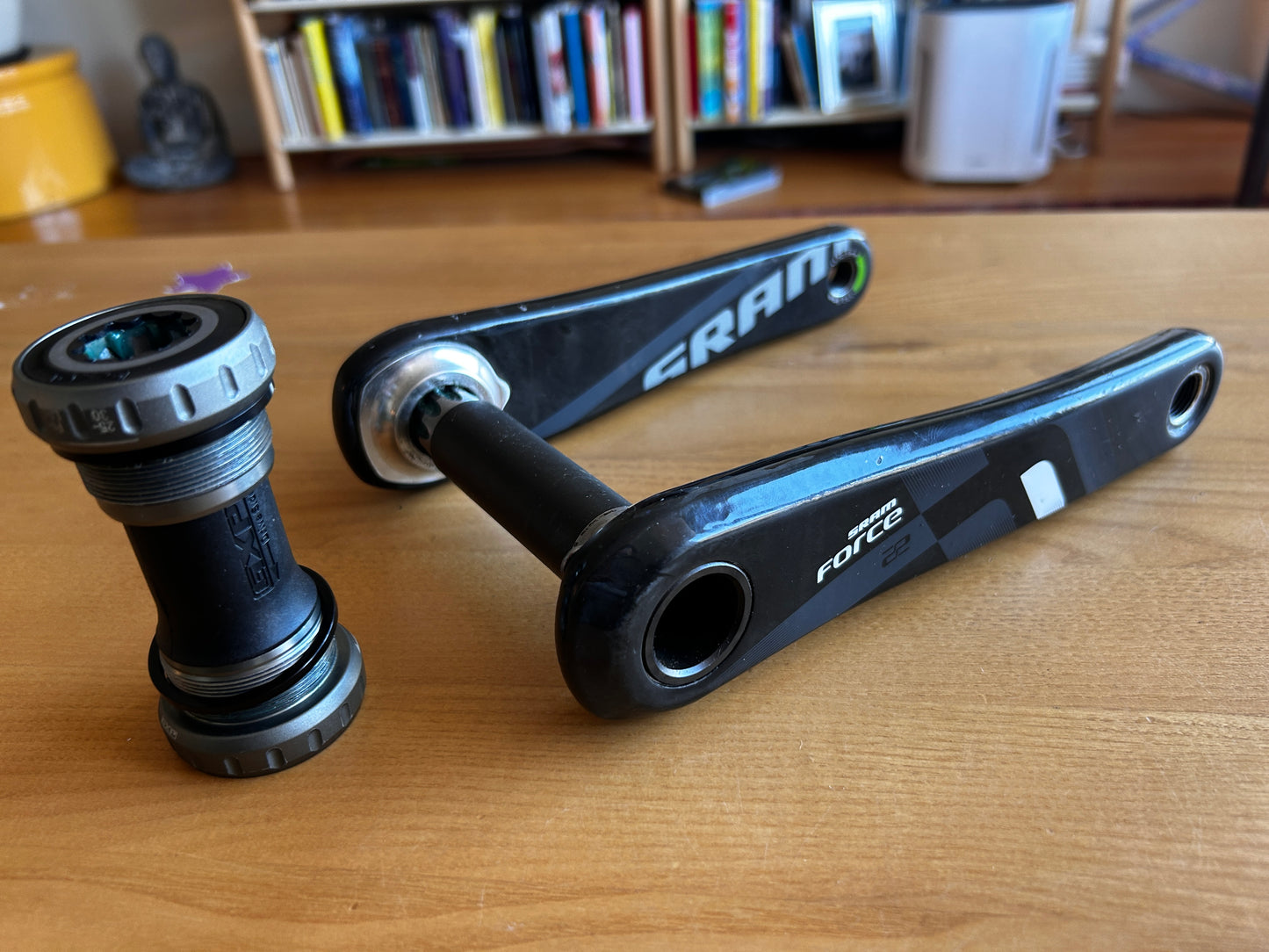 Sram Force 22 GXP 172.5mm Carbon Cranks + BB (used)