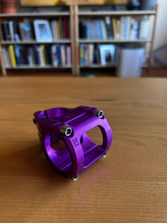 Engin 32mm MTB Stem w/ ti bolt upgrade! (barely used)