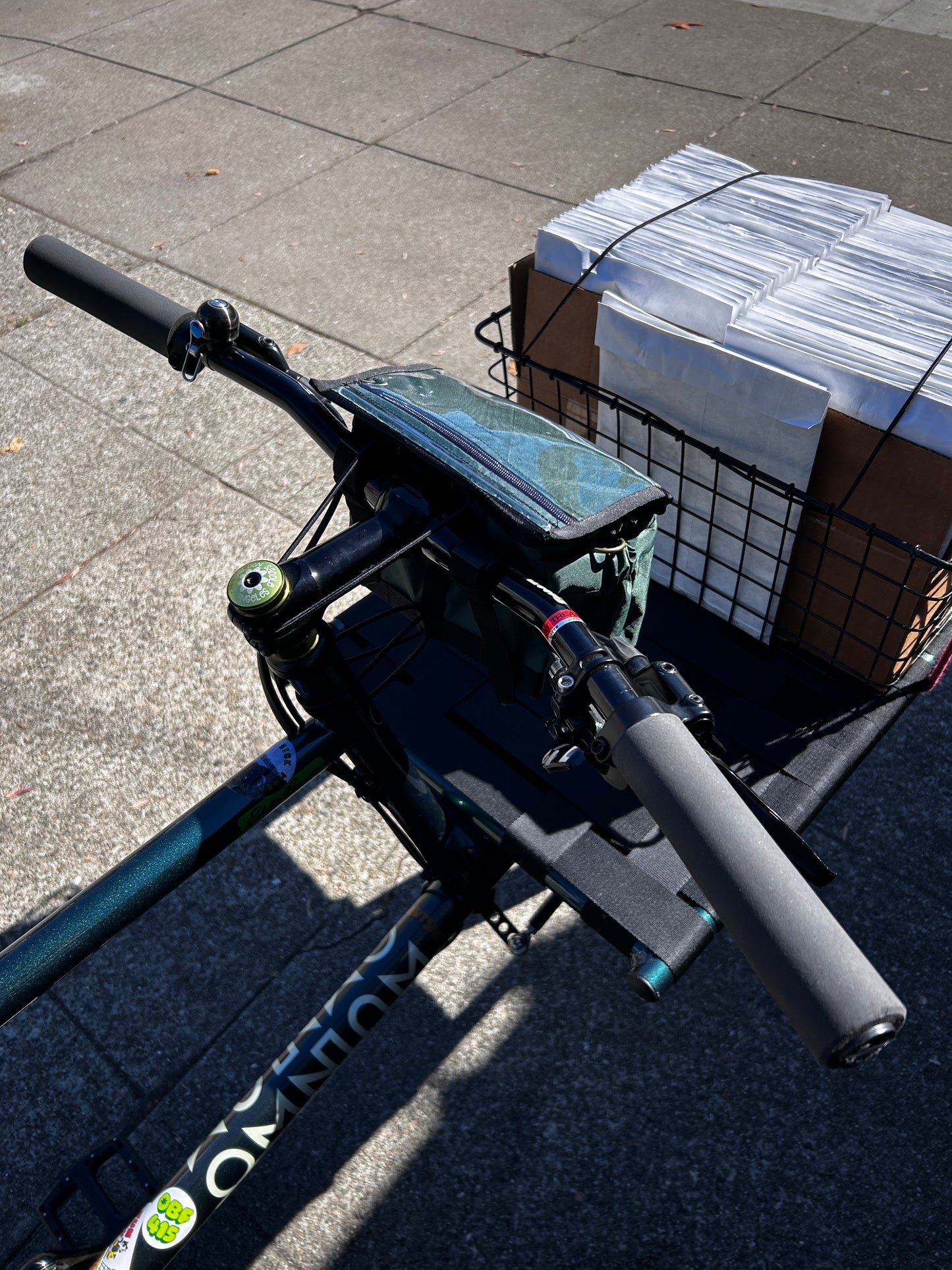 Outer Shell Drawcord Handlebar Bag