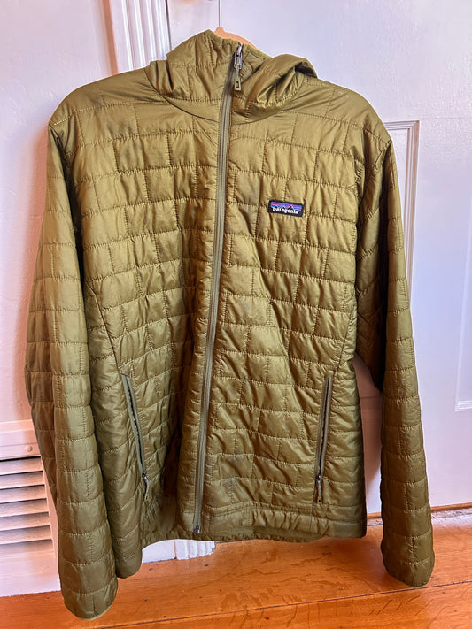 Patagonia Nanopuff Green Hoodie size L